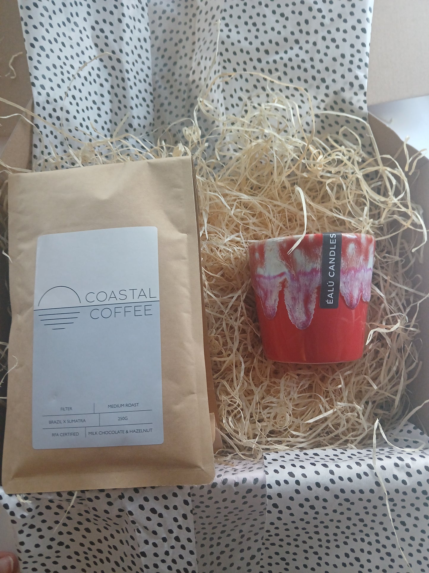 Small coffee cup hamper