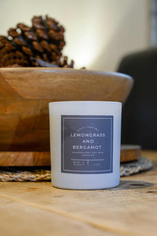 Handpoured soy wax candle: Lemongrass and Bergamot